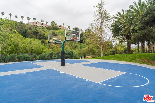 Building Photo - 12962 Discovery Crk