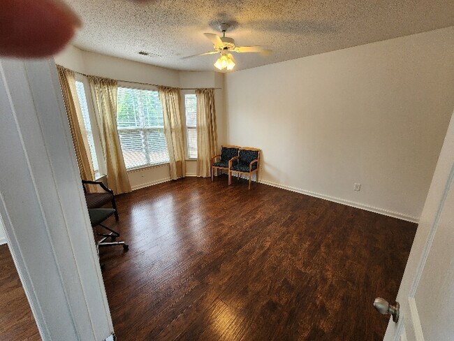 Building Photo - 3512 Clear Creek Crossing NW