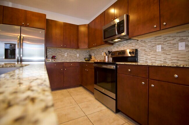 Building Photo - 4616 Tara Cove Way