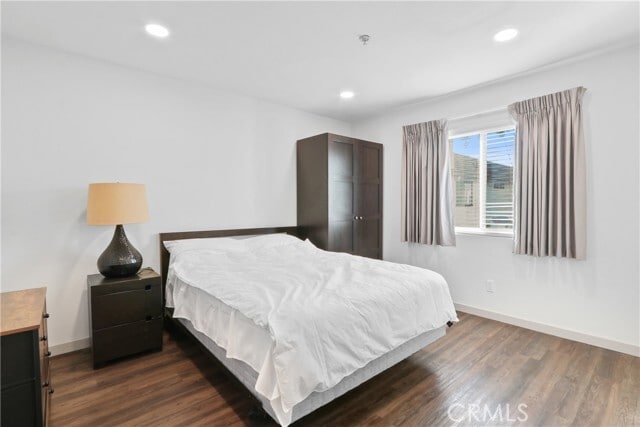 Building Photo - 112 N Primrose Ave