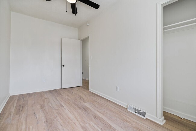 Building Photo - 3206 Dawson St