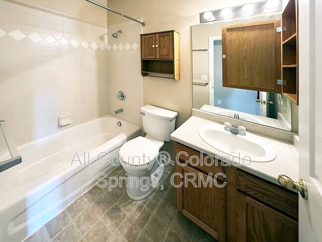 Building Photo - 3081 Mandalay Grove