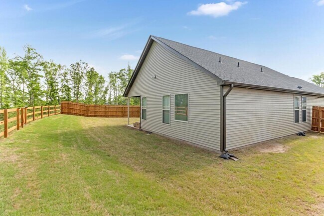 Building Photo - 2319 Davenport Ct