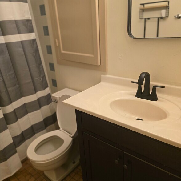 Building Photo - 6008 8th Ave