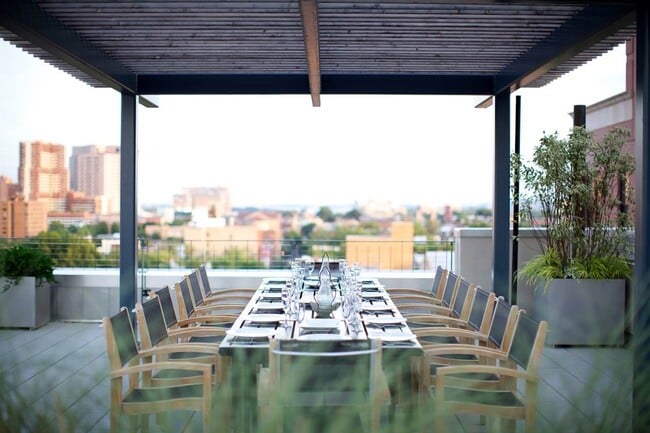 Building Photo - 232 Pavonia Ave