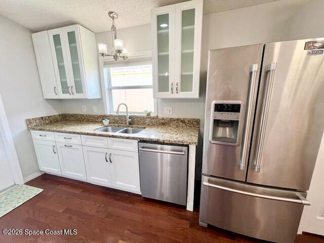 Building Photo - 8045 Bracken Ln