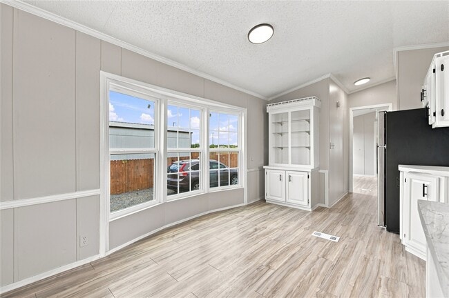 Building Photo - 1133 Rd 5823