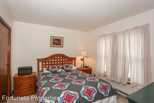 Building Photo - 3 br, 3 bath House - 304 S French St Unit F
