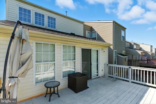 Building Photo - 1065 Jeanett Way