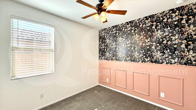 Building Photo - 40142 W Crane Dr