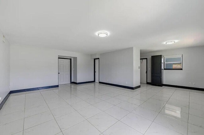 Building Photo - 102 SE El Sito Ct