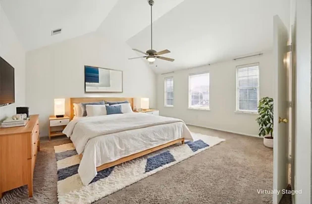 Building Photo - 320 Celia Cir