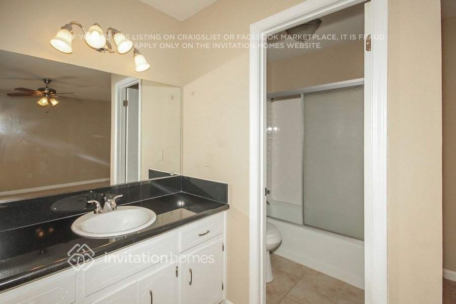 Building Photo - 3179 Terrace Dr
