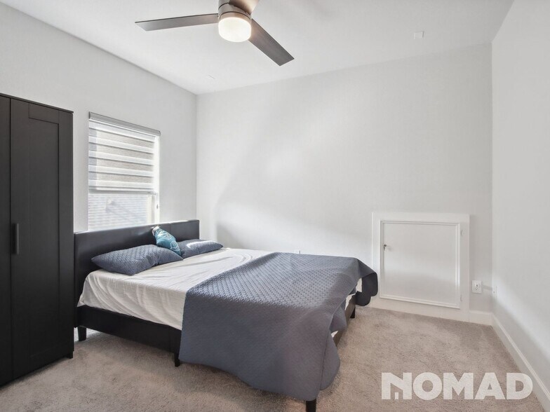 Building Photo - 10715 Alina Brk Trce