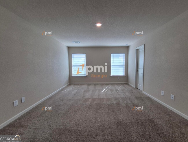 Building Photo - 533 Moline Wy