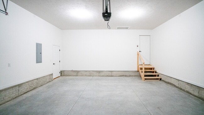 Building Photo - 4315 Dawn St