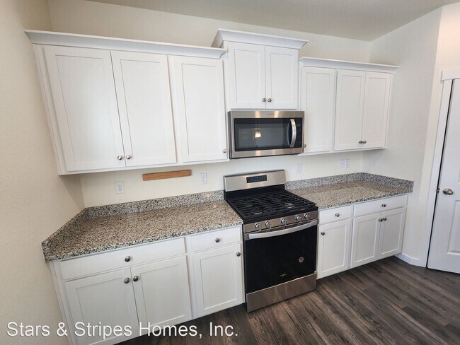 Building Photo - 4 br, 3 bath House - 45802 Red Tail Drive