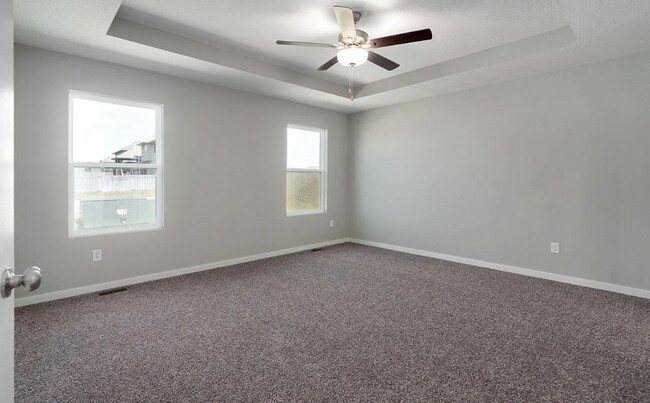 Building Photo - Like New 3 Bedroom Home - Hills of Olde Savannah