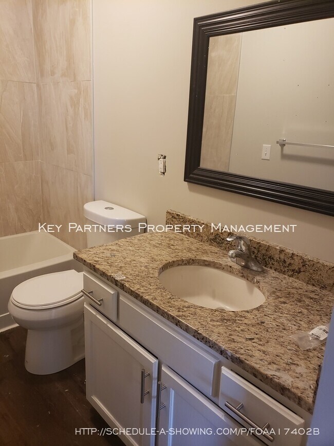 Building Photo - 6823 W 76th St - 2 Bed 2 Bath Remodel!