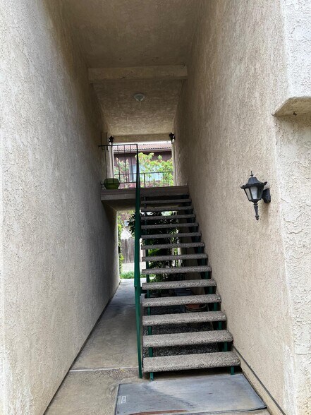 Building Photo - 507 S Orange Ave