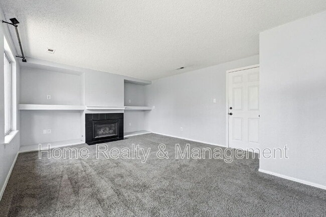 Building Photo - 13223 Quivas St