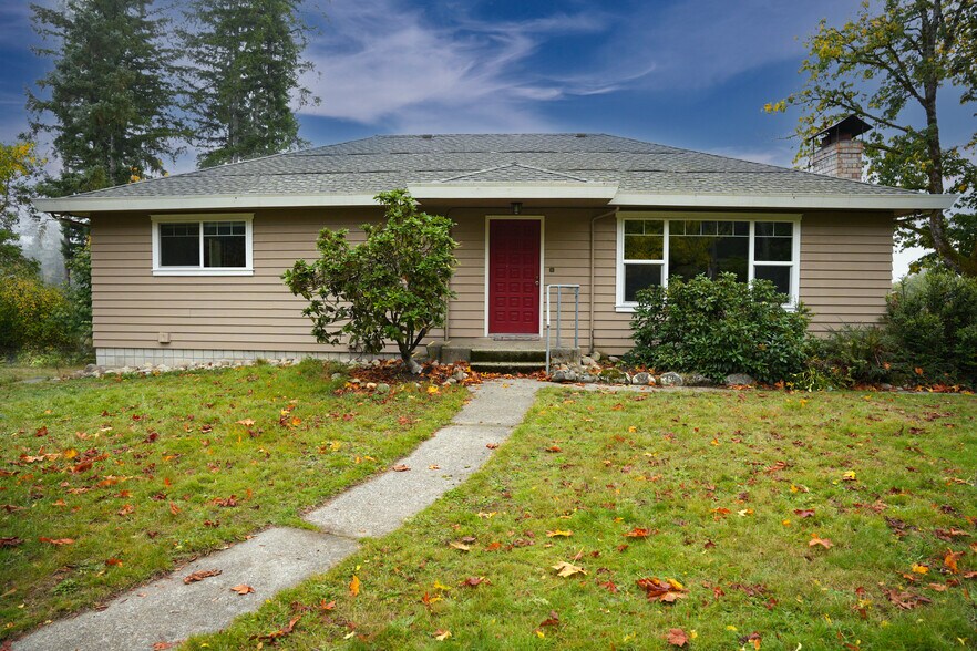 Building Photo - 11839 Glenwood Rd