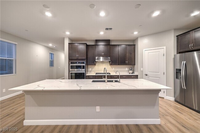 Building Photo - 2457 Padulle Pl