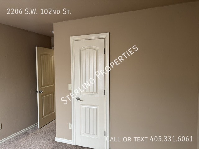 Building Photo - 2206 SW 102nd St