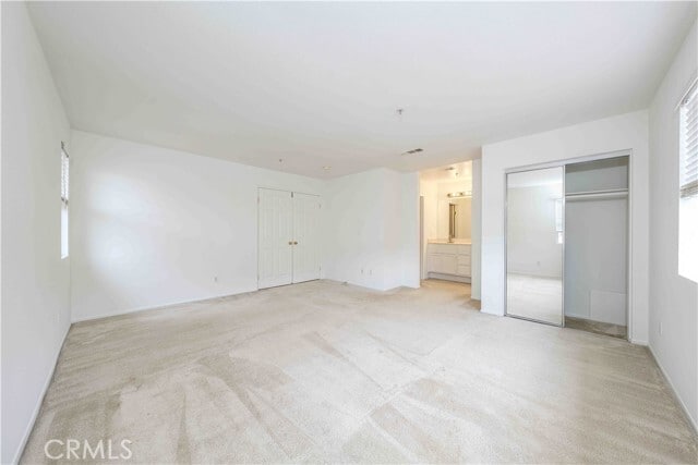 Building Photo - 9027 Primavera Lane