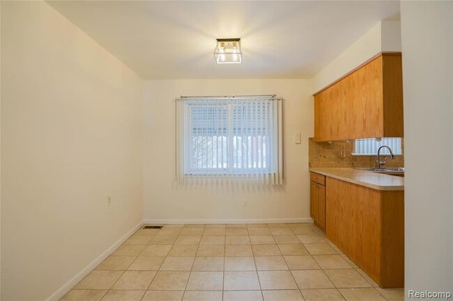 Building Photo - 20720 Meier Rd