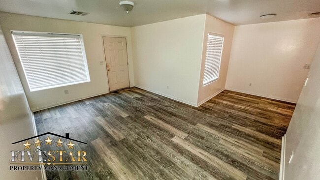 Building Photo - 618 Spring Meadow Ct