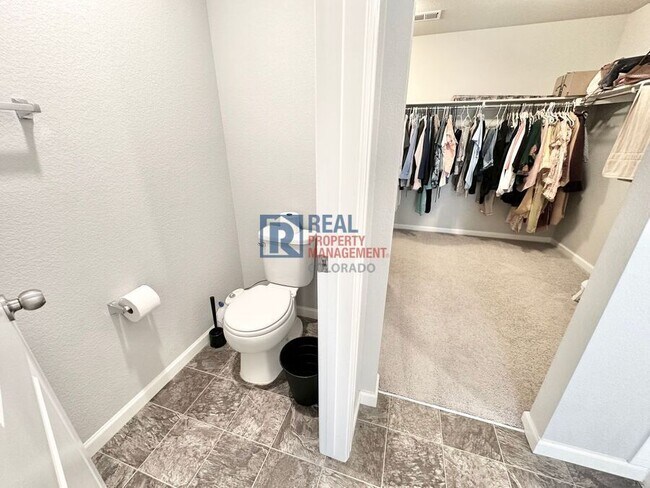 Building Photo - 27086 E Bayaud Ave