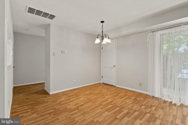 Building Photo - 12654 Dara Dr