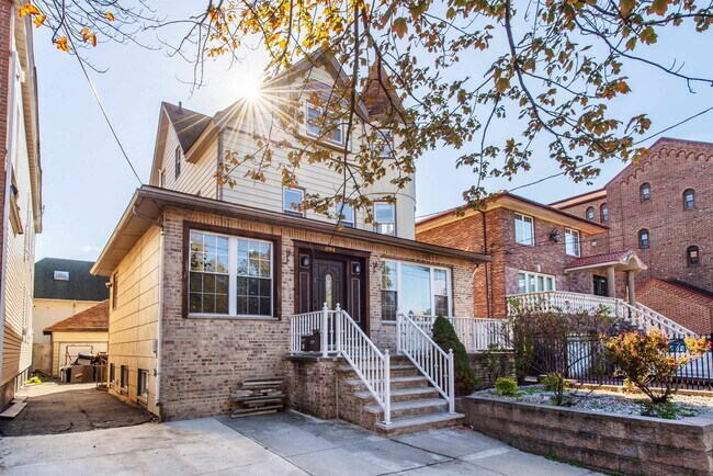 Primary Photo - 894 AVENUE C