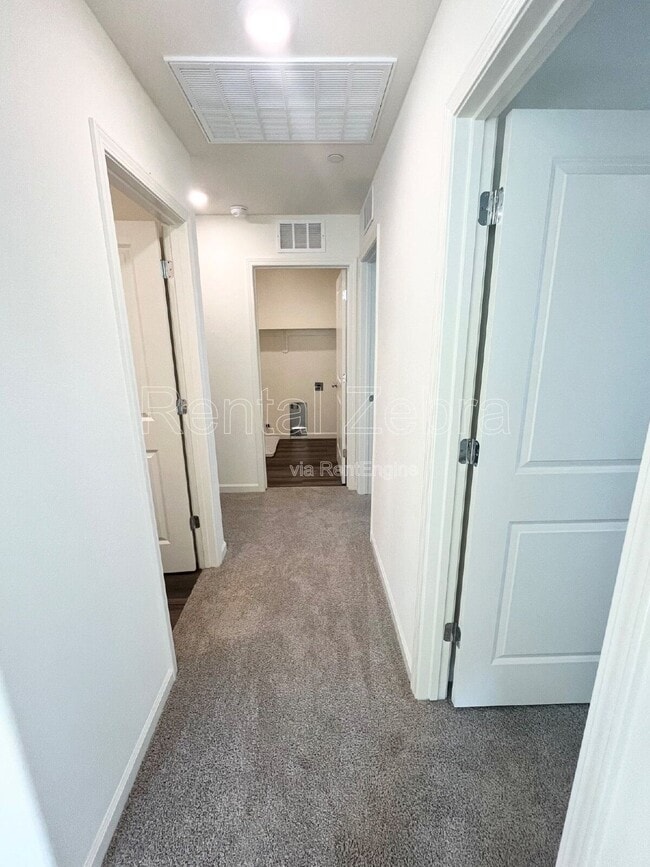 Building Photo - 333 Halisan Ct