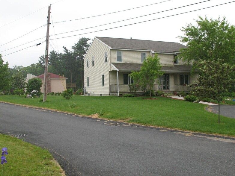 Front - 4A Romano Village Dr