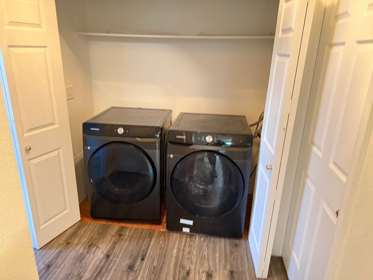 Building Photo - 14343 E 1st Dr