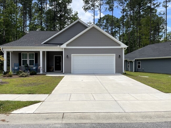 Primary Photo - Avaliable October 1st 2025 Unfurnished 3 B...