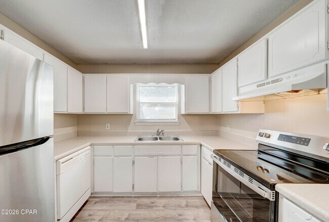 Building Photo - 3722 Burnham Way