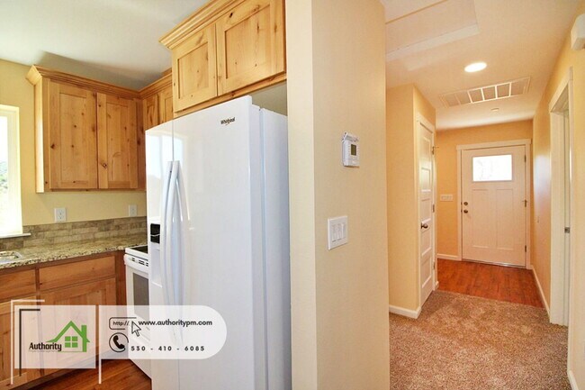 Building Photo - 9657 Swasey Dr