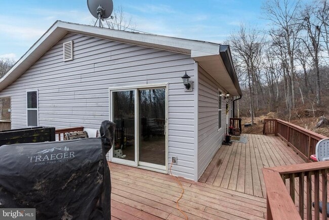 Building Photo - 1238 Logger Dr