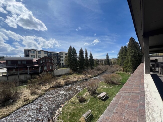 Building Photo - Beautifully updated 2-bedroom, 2-bathroom condo in Winter Park