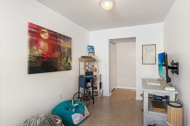 Building Photo - 2543 Sunny Breeze Ave