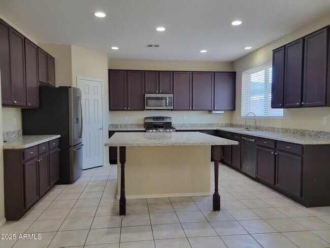 Building Photo - 1446 S Corrine Dr