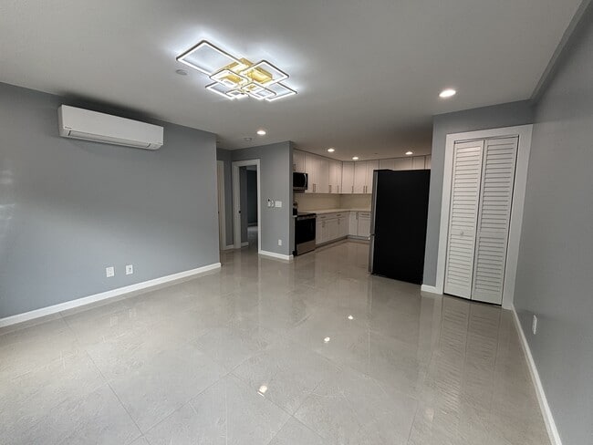 Building Photo - 4030 Hoku Ave