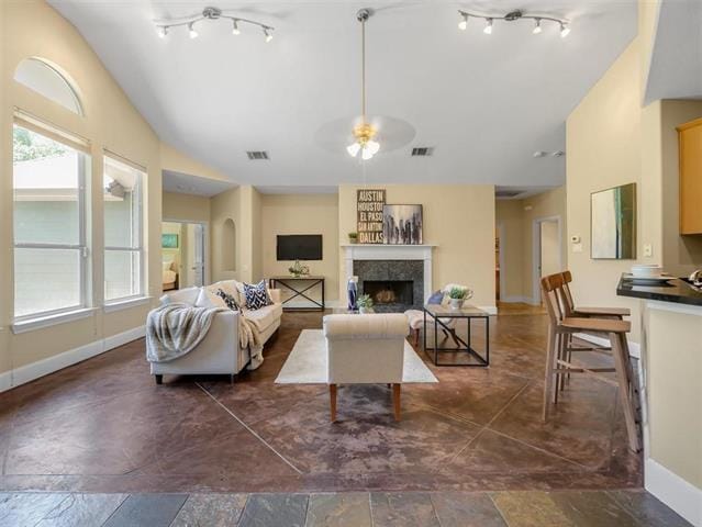 Building Photo - 10346 Bel Aire Dr