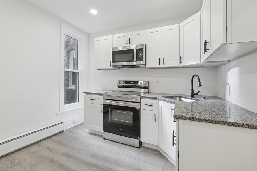 Building Photo - 3247 N Marston St