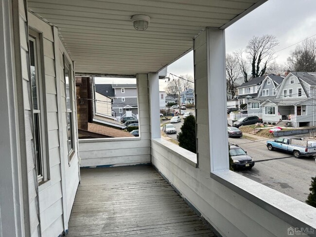 Building Photo - 27 John St