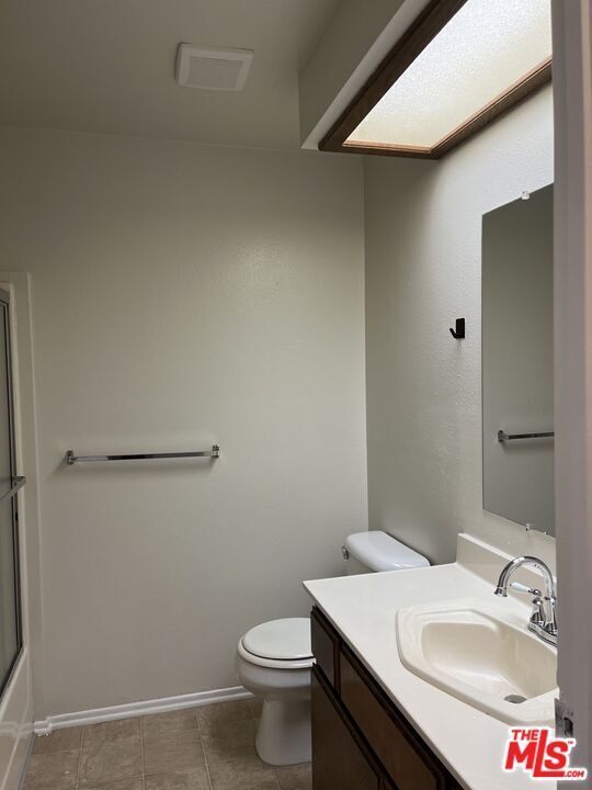 Building Photo - 1114 W 155th St