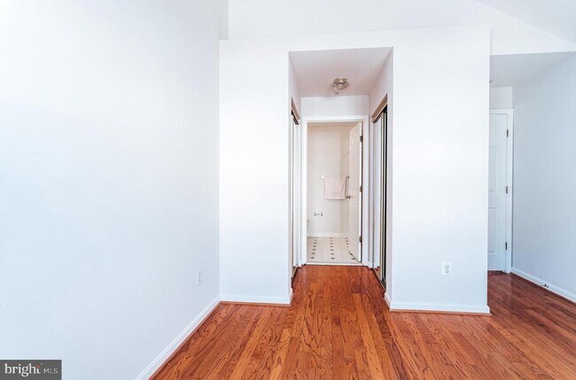 Building Photo - 6607 NETTIES Ln